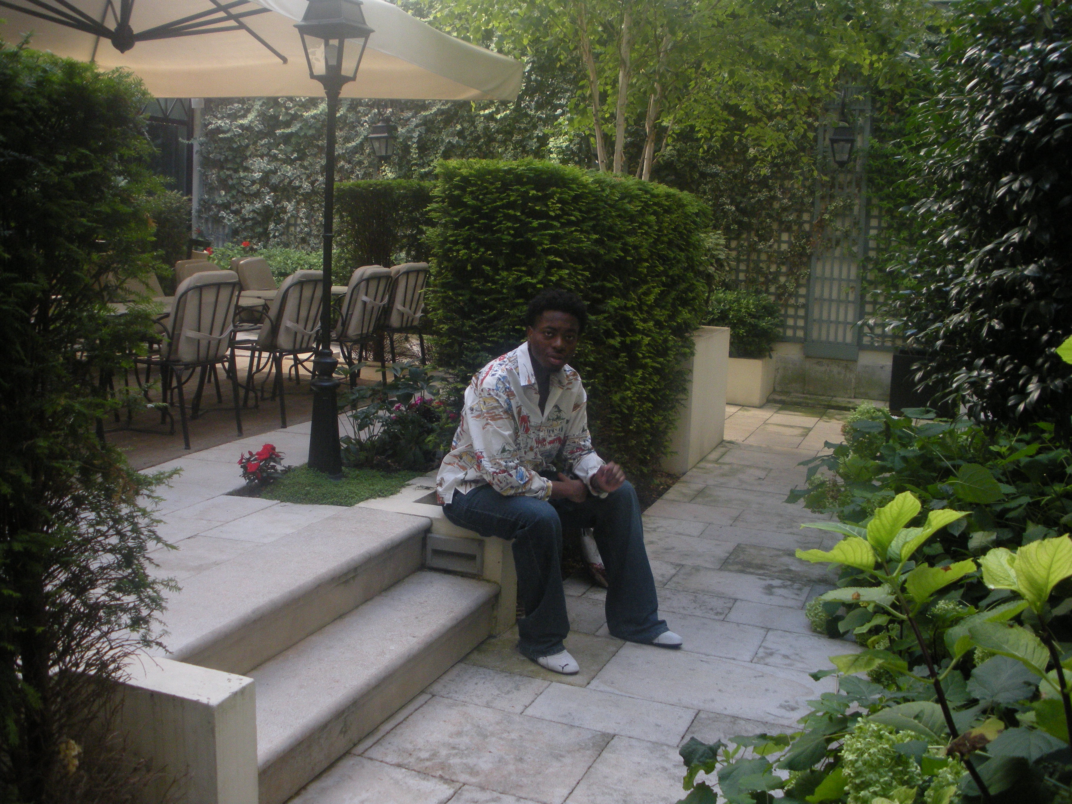 PARIS people SUMMER 25 photo
